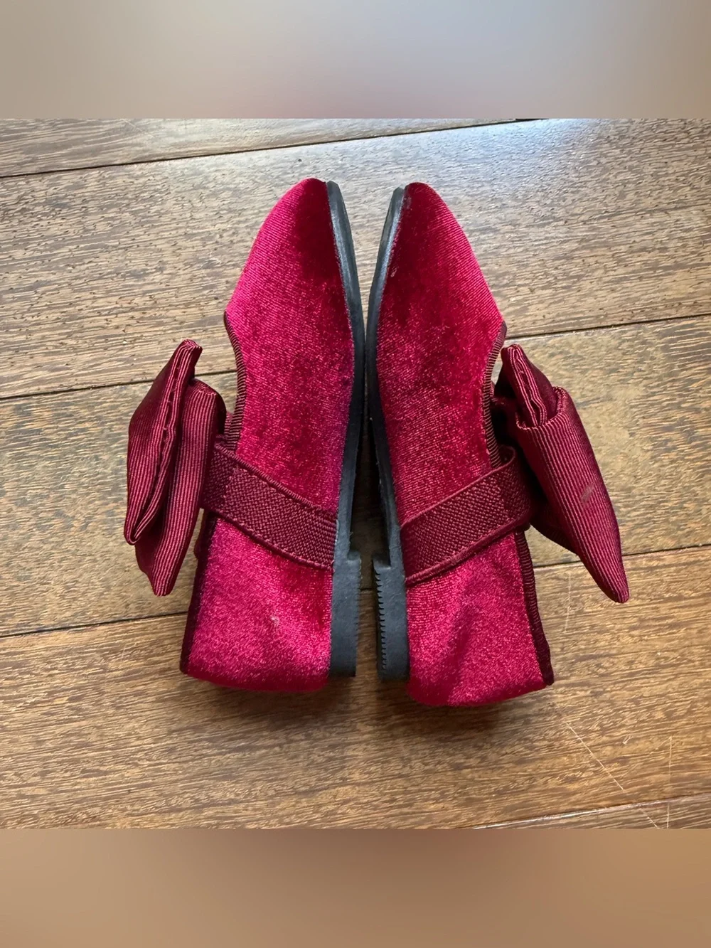 Cat & Jack Burgundy Bow Velvet Kids Shoes Size 5